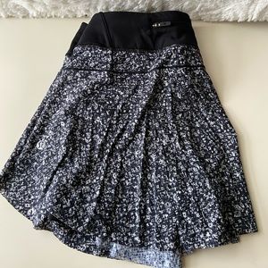 Lululemon Pace Rival Skirt (w/shorts)